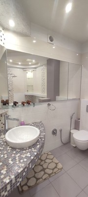 Продам двухкомнатную (2-комн.) квартиру, Эскадронная ул, 6А, Симферополь г