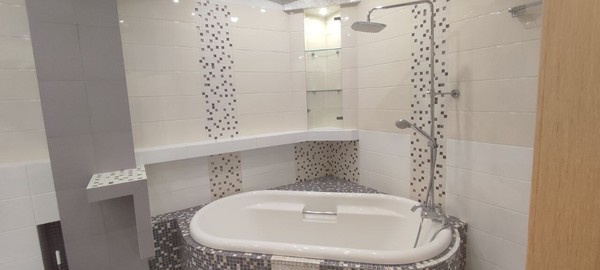 Продам двухкомнатную (2-комн.) квартиру, Эскадронная ул, 6А, Симферополь г