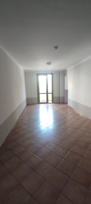 Продам двухкомнатную (2-комн.) квартиру, Эскадронная ул, 6А, Симферополь г