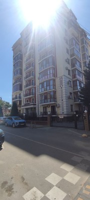 Продам двухкомнатную (2-комн.) квартиру, Эскадронная ул, 6А, Симферополь г