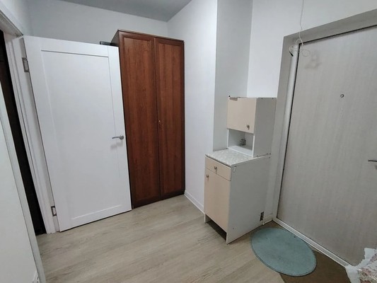 Сдам однокомнатную (1-комн.) квартиру, Победы ул, 1к5, Десна д