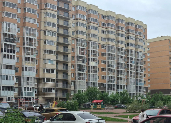 Продам двухкомнатную (2-комн.) квартиру, Голландская ул, 8, Янино-1 гп