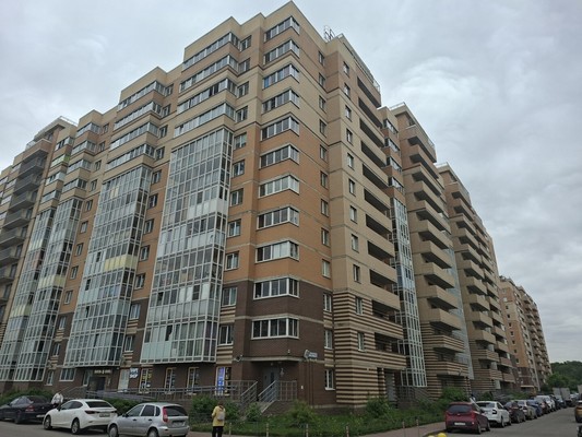 Продам двухкомнатную (2-комн.) квартиру, Голландская ул, 8, Янино-1 гп