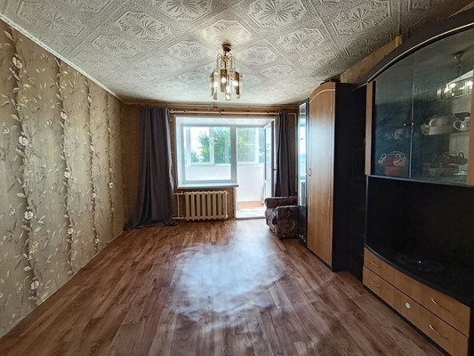 Продам двухкомнатную (2-комн.) квартиру, Шаронова ул, 25, Ишим г
