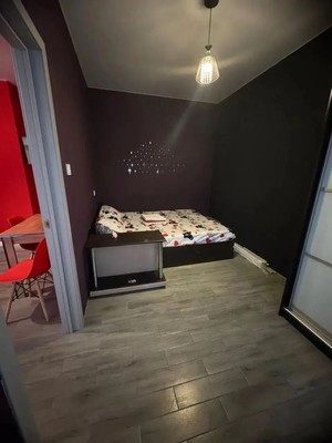 Продам двухкомнатную (2-комн.) квартиру, 8-я линия ул, 12, Ростов-на-Дону г