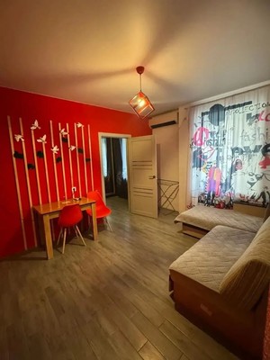 Продам двухкомнатную (2-комн.) квартиру, 8-я линия ул, 12, Ростов-на-Дону г