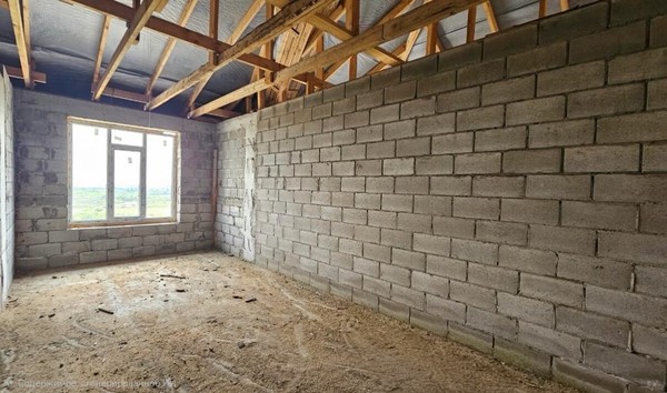 Продам трехкомнатную (3-комн.) квартиру, Каменская ул, 105, Кенже с