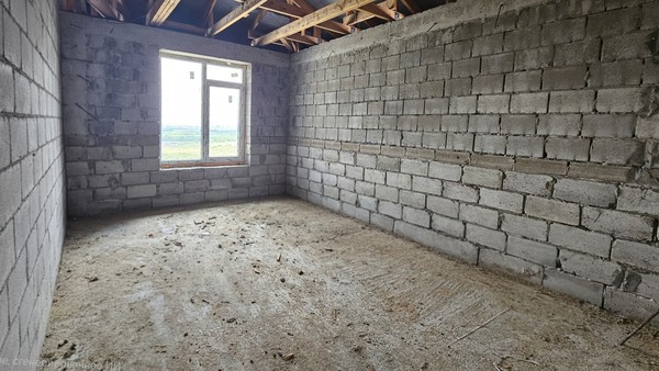 Продам трехкомнатную (3-комн.) квартиру, Каменская ул, 105, Кенже с