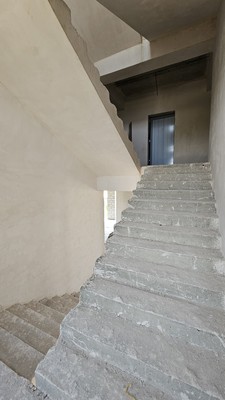 Продам трехкомнатную (3-комн.) квартиру, Каменская ул, 105, Кенже с