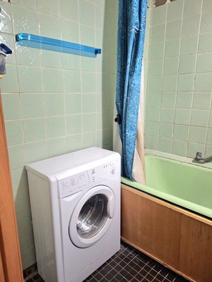 Продам однокомнатную (1-комн.) квартиру, Волжский б-р, 113ак3, Москва г