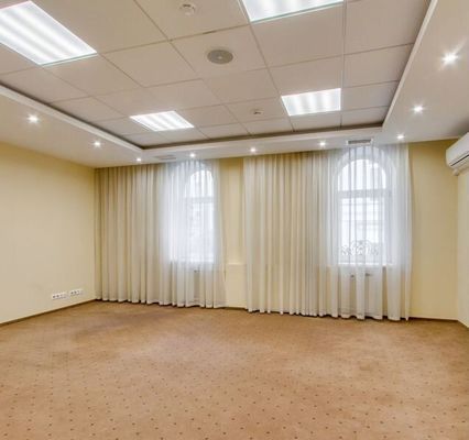 Продам коммерческое помещение 1 638,7 м2, Устье С и Ко снт, Дубна г