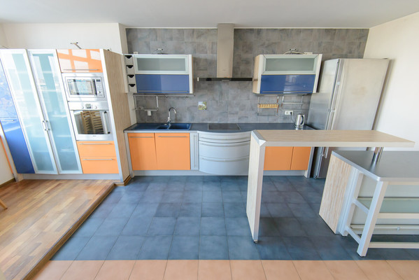 Продам многокомнатную квартиру, Университетский пер, 95к154, Ростов-на-Дону г