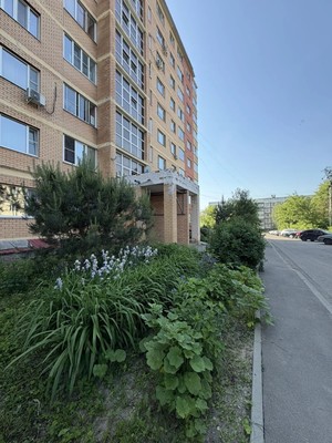 Продам двухкомнатную (2-комн.) квартиру, Комсомольская ул, 17кб, Чехов г