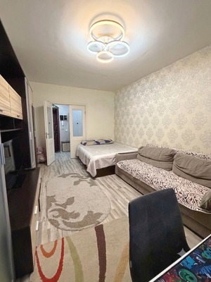 Продам двухкомнатную (2-комн.) квартиру, Комсомольская ул, 17кб, Чехов г