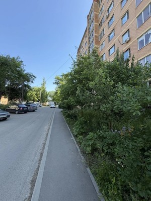 Продам двухкомнатную (2-комн.) квартиру, Комсомольская ул, 17кб, Чехов г