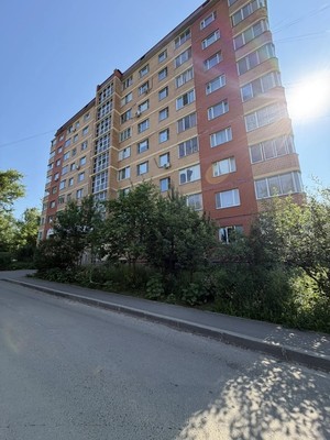 Продам двухкомнатную (2-комн.) квартиру, Комсомольская ул, 17кб, Чехов г