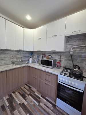 Продам двухкомнатную (2-комн.) квартиру, Октябрьское ш, 37, Волгодонск г