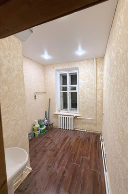 Продам двухкомнатную (2-комн.) квартиру, Чкалова ул, 50, Гатчина г