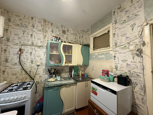 Продам двухкомнатную (2-комн.) квартиру, Тимуровская ул, 64, Барнаул г