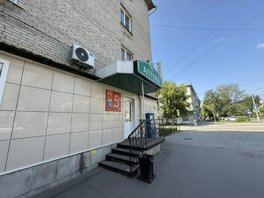 Продам двухкомнатную (2-комн.) квартиру, Тимуровская ул, 64, Барнаул г