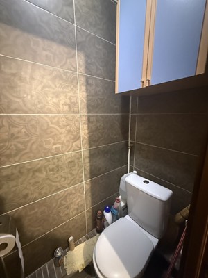 Продам комнату в 4-комн. квартире, Трудящихся б-р, 33Ак3, Колпино г