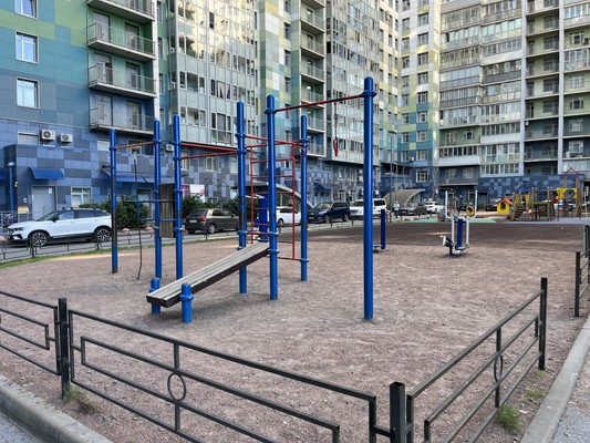 Продам трехкомнатную (3-комн.) квартиру, Народного Ополчения пр-кт, 10А, Санкт-Петербург г