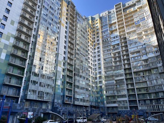 Продам трехкомнатную (3-комн.) квартиру, Народного Ополчения пр-кт, 10А, Санкт-Петербург г