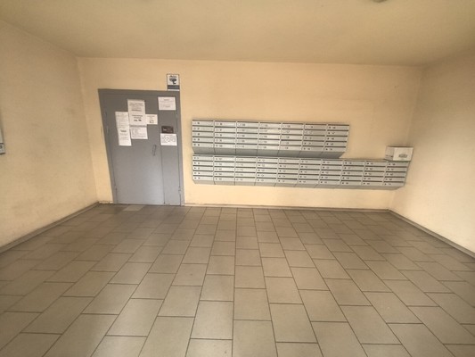 Продам однокомнатную (1-комн.) квартиру, Ильюшина ул, 13к2, Воронеж г