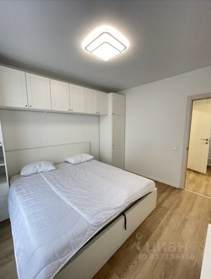 Продам двухкомнатную (2-комн.) квартиру, Малая Очаковская ул, 4Ак2, Москва г