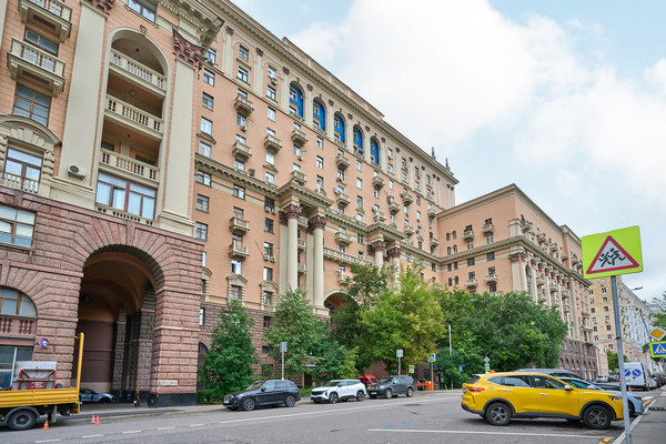 Продам двухкомнатную (2-комн.) квартиру, Гончарная ул, 38, Москва г