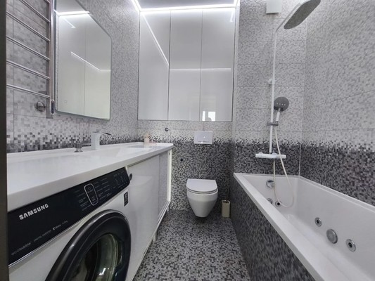 Продам многокомнатную квартиру, Амурская ул, 1ак4, Москва г