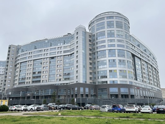 Продам многокомнатную квартиру, Свердловская наб, 58, Санкт-Петербург г