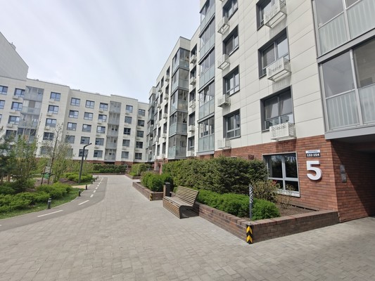 Продам двухкомнатную (2-комн.) квартиру, Анаса Тазетдинова ул, 4, Казань г
