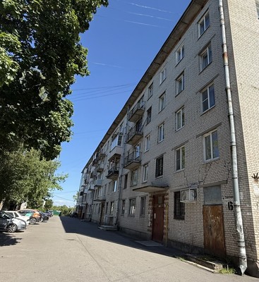 Продам трехкомнатную (3-комн.) квартиру, Зайончковского ул, 6, Пудость п