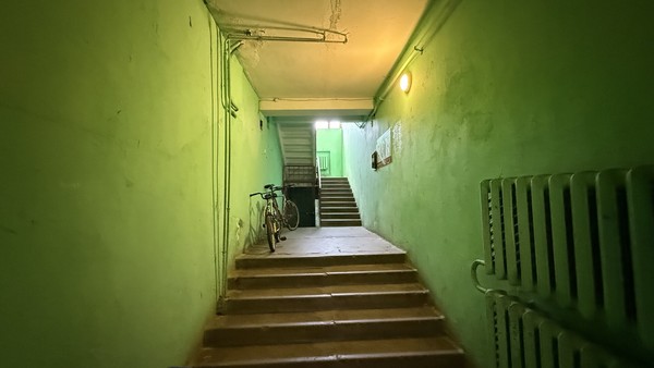 Продам трехкомнатную (3-комн.) квартиру, Зайончковского ул, 6, Пудость п