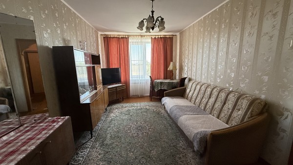 Продам трехкомнатную (3-комн.) квартиру, Зайончковского ул, 6, Пудость п