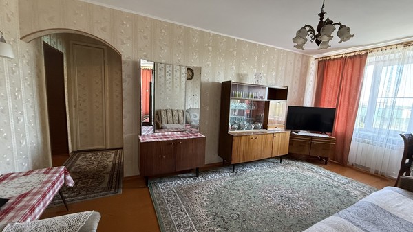 Продам трехкомнатную (3-комн.) квартиру, Зайончковского ул, 6, Пудость п