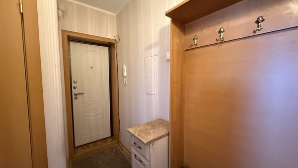 Продам трехкомнатную (3-комн.) квартиру, Зайончковского ул, 6, Пудость п