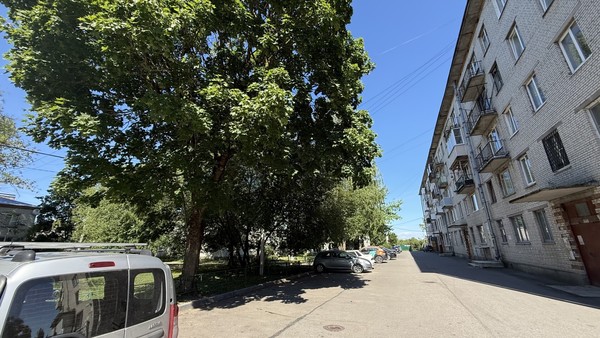 Продам трехкомнатную (3-комн.) квартиру, Зайончковского ул, 6, Пудость п