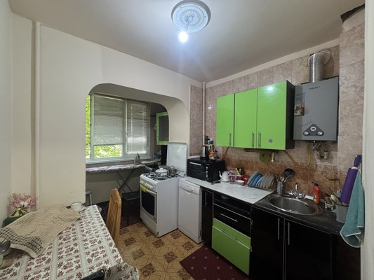 Продам двухкомнатную (2-комн.) квартиру, Кирова ул, 3, Нальчик г
