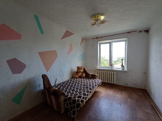 Продам трехкомнатную (3-комн.) квартиру, М.Горького ул, 135, Волгодонск г