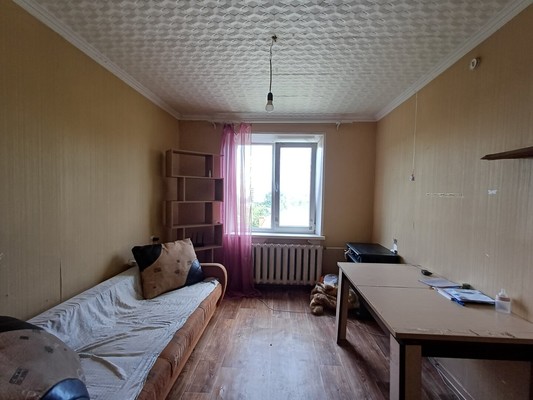 Продам трехкомнатную (3-комн.) квартиру, М.Горького ул, 135, Волгодонск г