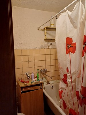 Продам трехкомнатную (3-комн.) квартиру, М.Горького ул, 135, Волгодонск г
