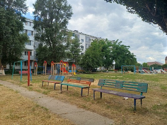 Продам трехкомнатную (3-комн.) квартиру, М.Горького ул, 135, Волгодонск г
