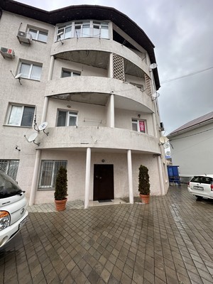 Продам трехкомнатную (3-комн.) квартиру, Центральная ул, 34, Сукко с