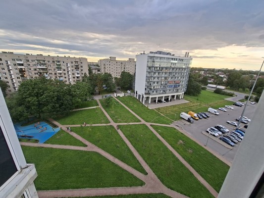 Продам однокомнатную (1-комн.) квартиру, Гатчинское ш, 5к3, Красное Село г