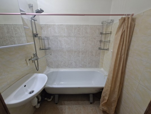 Продам однокомнатную (1-комн.) квартиру, Гатчинское ш, 5к3, Красное Село г