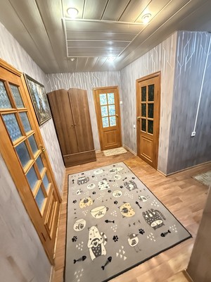 Продам трехкомнатную (3-комн.) квартиру, Космическая ул, 39/2, Яблоновский пгт