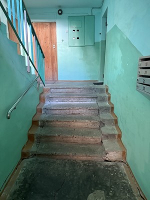 Продам трехкомнатную (3-комн.) квартиру, Космическая ул, 39/2, Яблоновский пгт