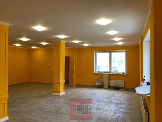 Продам торговое помещение 83 м2, Красносельская ул, 73ка, Калининград г